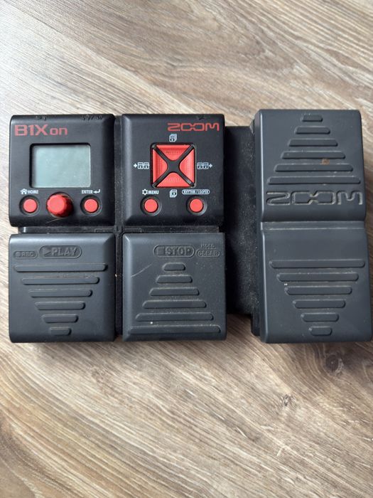 Multiefekt do gitary basowej Zoom B1X on