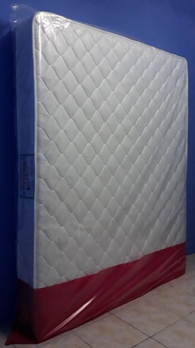 Colchão de Casal (160cm x 195cm) - NOVO -