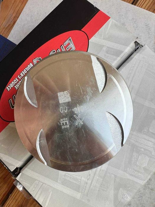 Поршень, поршни 272 273 Мерседес 3.5 m272 4.7 m273