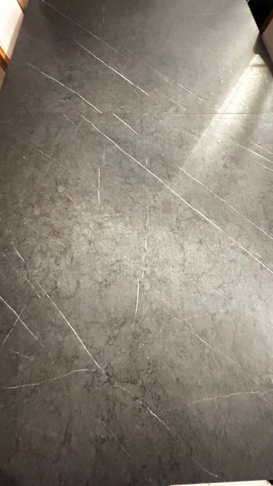 Mesa extensível efeito mármore preto