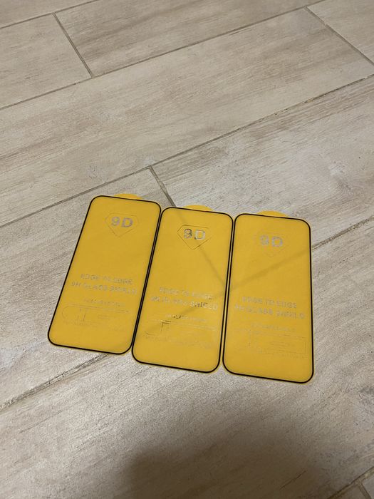 Защитное стекло на iphone 15pro