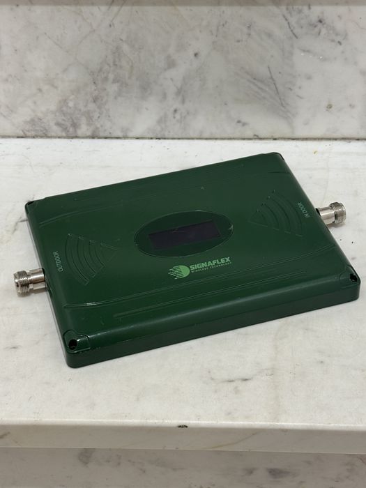 Wzmacniacz sygnału telefonu GSM, internetu HSPA 4G LTE