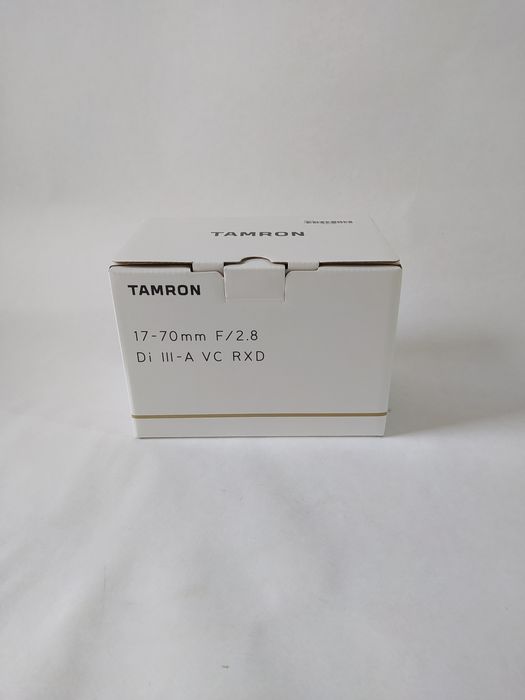 Об'єктив Tamron AF 17-70mm f/2.8 Di III-A VC RXD (Fuji-X), Новий !