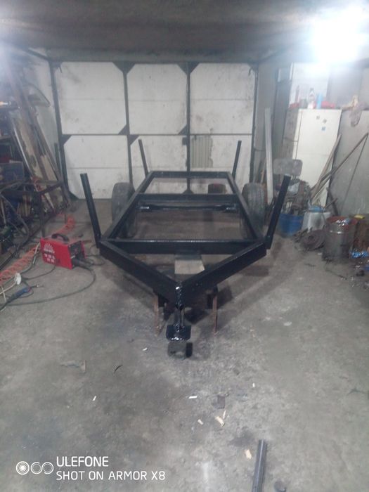 Причеп, теліга .