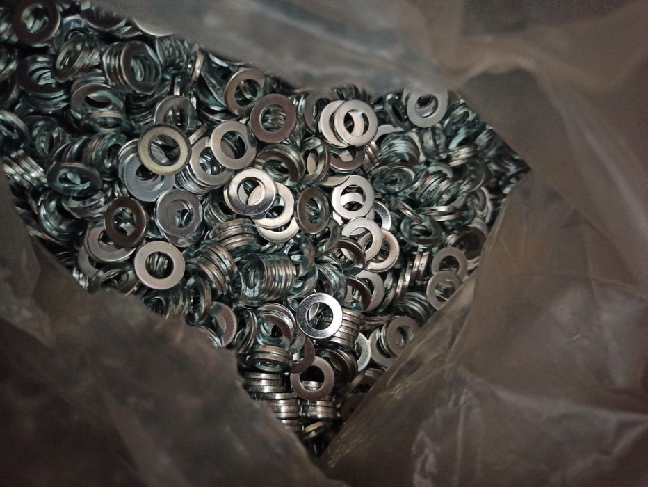 Podkładki metalowe fi 6  9kg