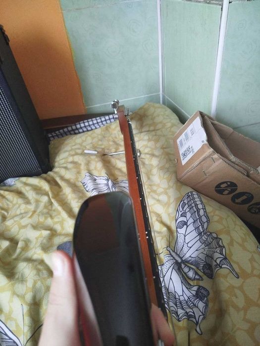 Електро-гітара з комбо підсилювачем