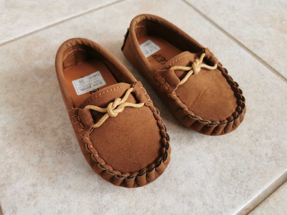 Mokasyny dla dziecka buty wizytowe r25 około 14cm