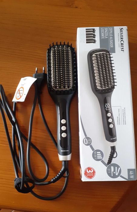 Escova alisadora de cabelo