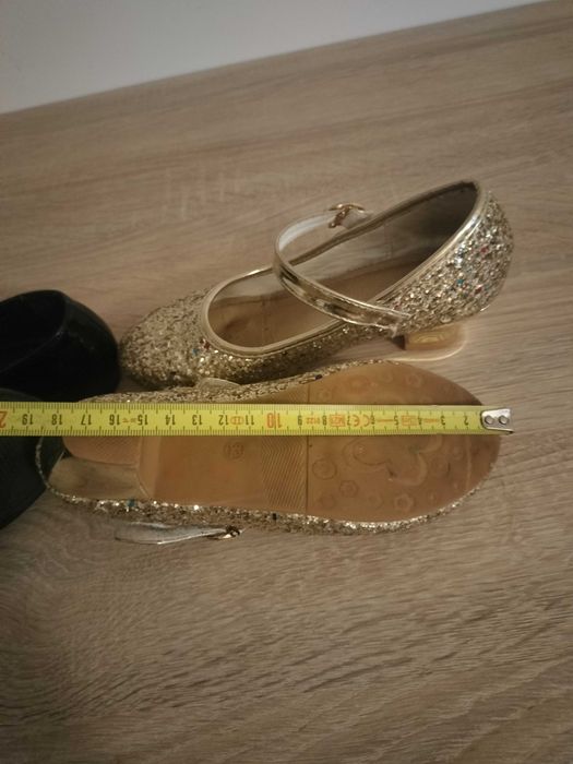 Buty dla dziewczynki baletki/ sandałki
