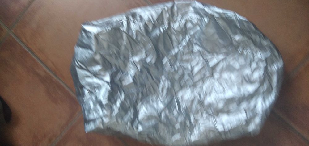 Mochila com imans para depósito de mota