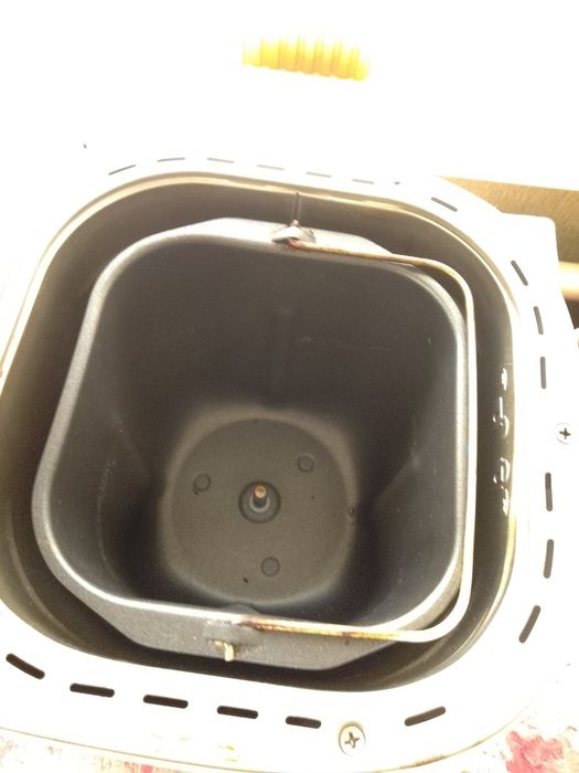 Продам хлебопечку  gorenje BM900WII