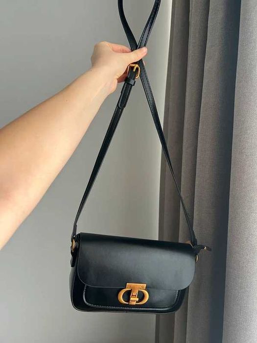 Czarna elegancka torebka/Mała czarna torebka