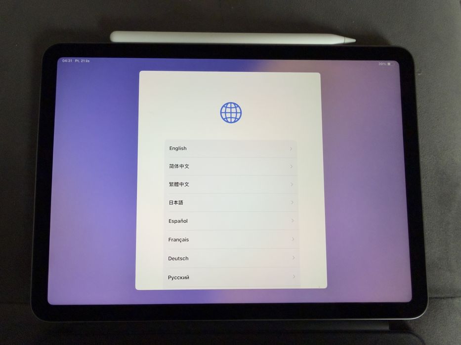 Tablet APPLE iPad Air 10.9” 5 gen. 256 GB Wi-Fi Gwiezdna szarość