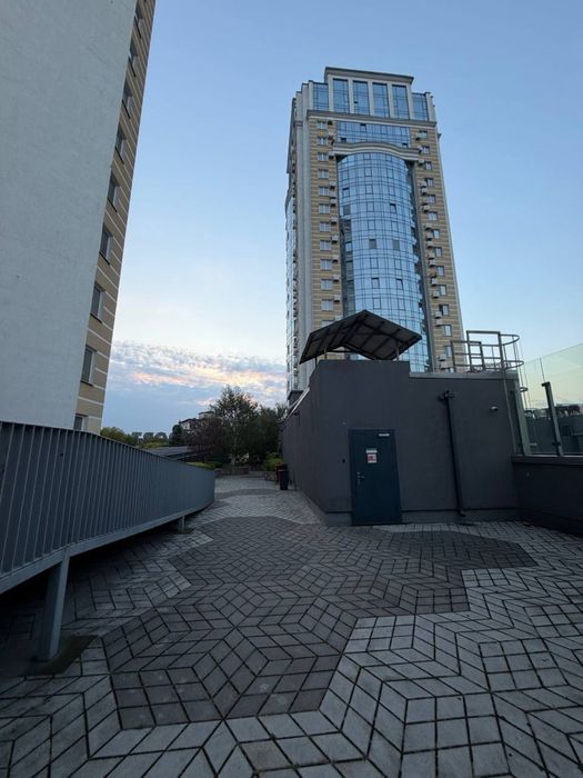 Продаж квартири сусасним ремонтом та з панорамним видом на Київ в ЖК Smart Plaza Polytech! Метро 1 хв