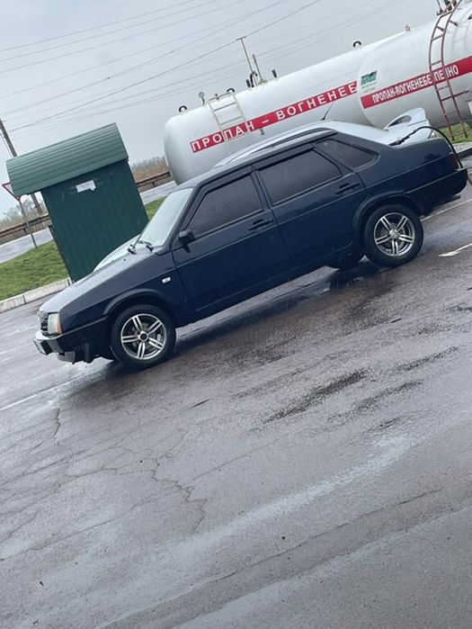 Продам ваз 21099і терміново