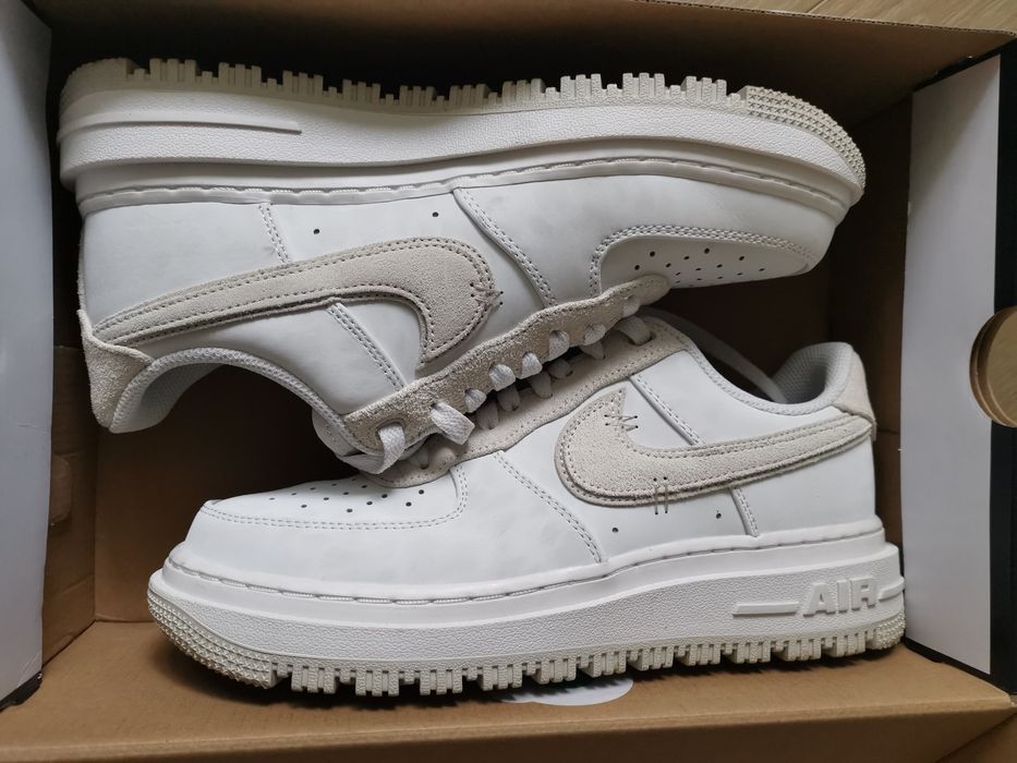 Nike Air Force 1 Luxe rozm 41