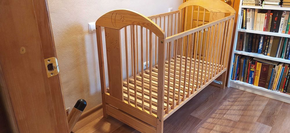 Ліжко дитяче з шухлядою та матрацом