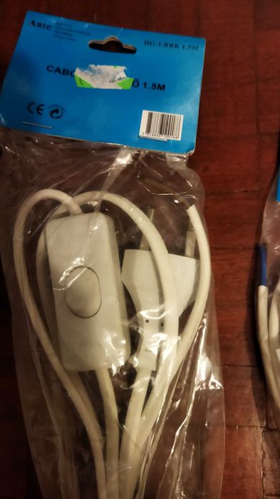 Cabo de alimentação com interrutor 220V 1,5m BRANCO (4 unidades) NOVO