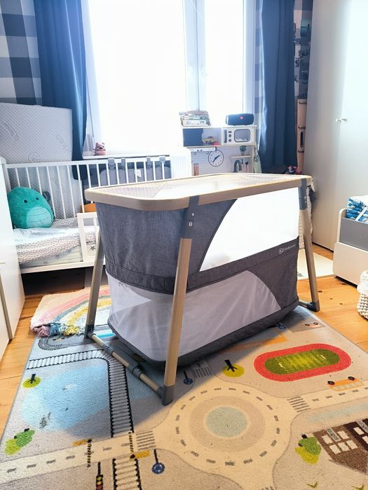 Kinderkraft SOFI dwupoziomowe  turystyczne łóżeczko 4w1 - bujak,