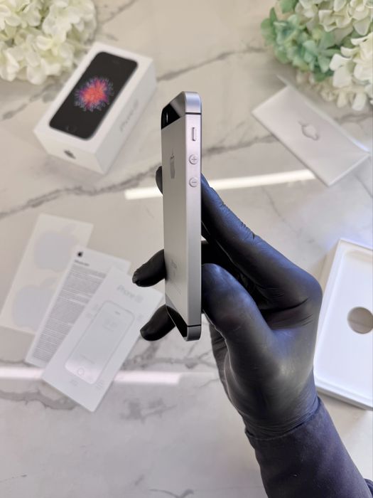 Стан Нового!! iPhone SE-1 100%АКБ 32GB Neverlock (Магазин Гарантія)