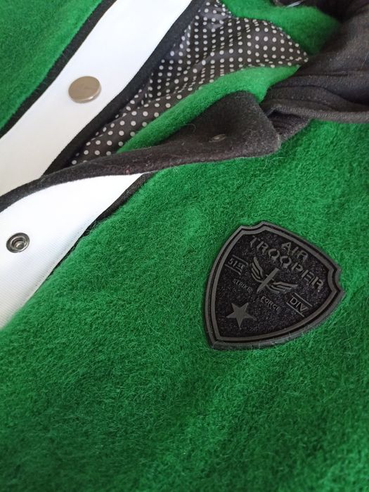 Kurtka bomberka z kapturem Motive&More XS