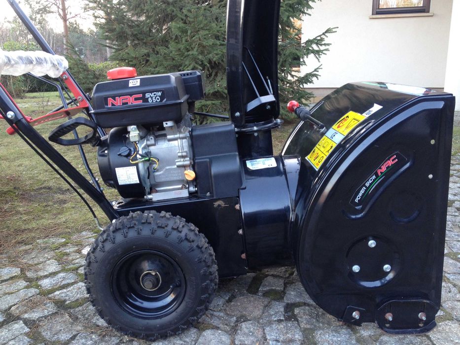 Odśnieżarka spalinowa NAC z napędem 6,5 KM SNOW 650 Nieużywana