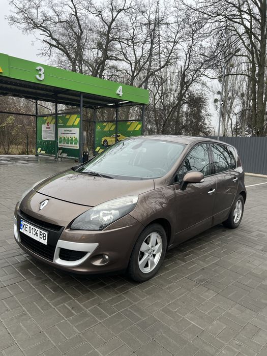 Renault Scenic 1.4 TCe 2010р в гарному стані