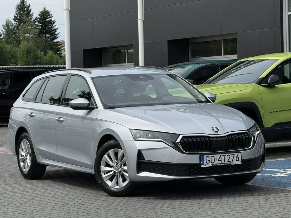 Skoda Octavia 1.5 TSI 115km essence smartlink lane assist  led gwarnacja fv23%