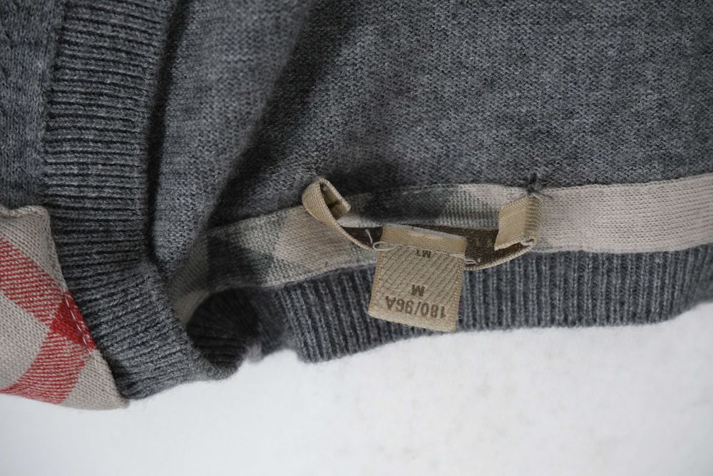 Burberry men’s cashmere wool sweater r M