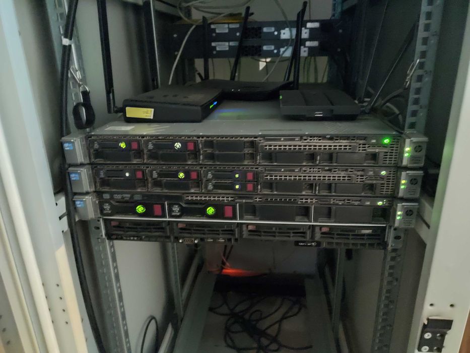 Date center z internetem od NASK. Warszawa Okęcie