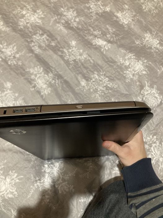 HP pavilion dv6 500gb / core i7