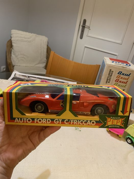 Carro de friccao Ford GT - PEPE