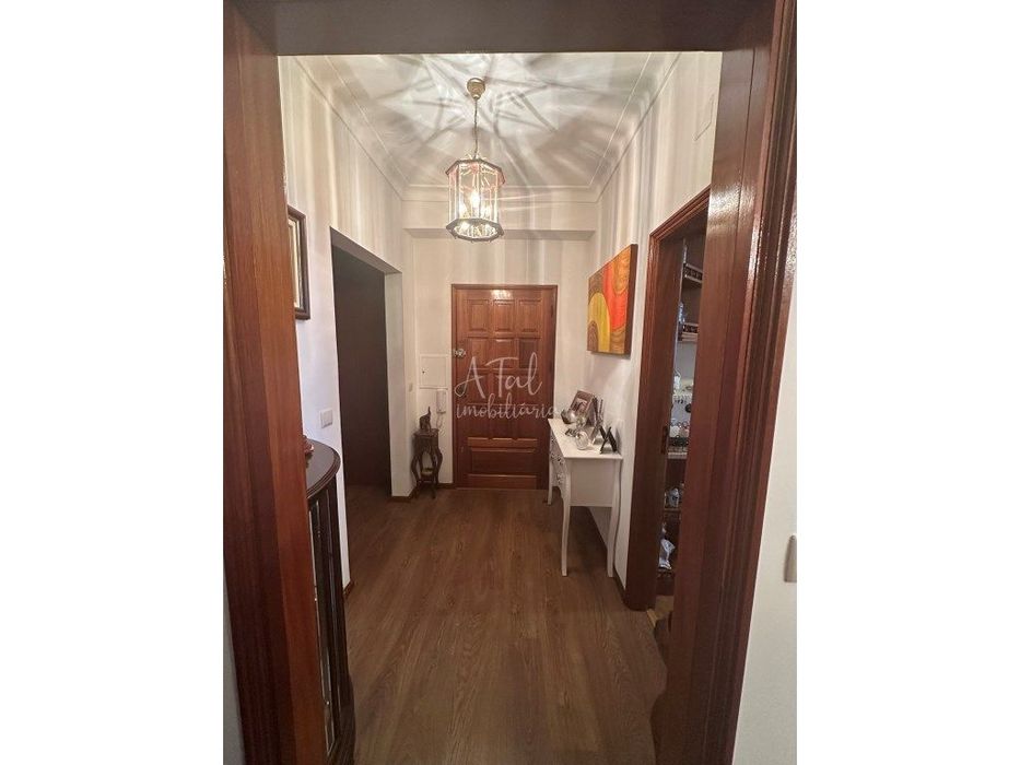Apartamento T3 Renovado com Garagem e Arrumos - Arcozelo, Ponte de ...