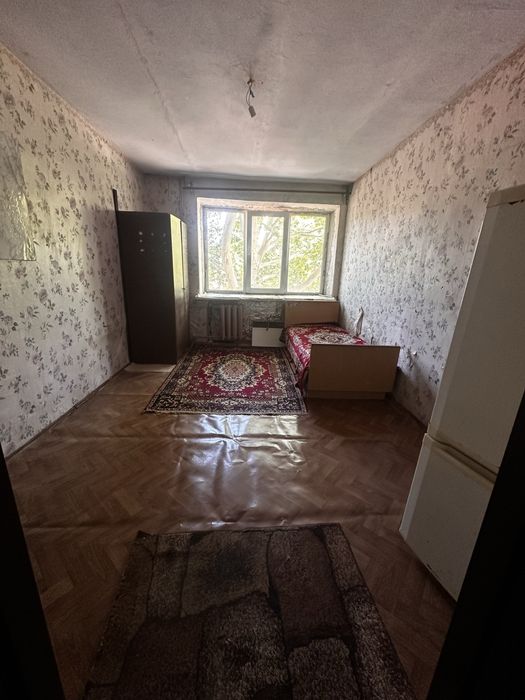 Продаю приватизированую комнату в общежитии на Николаевской