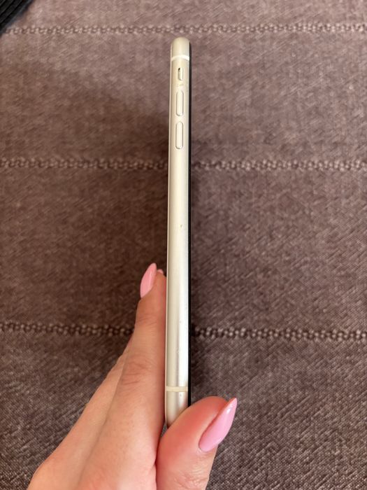 iPhone 11 stan idealny