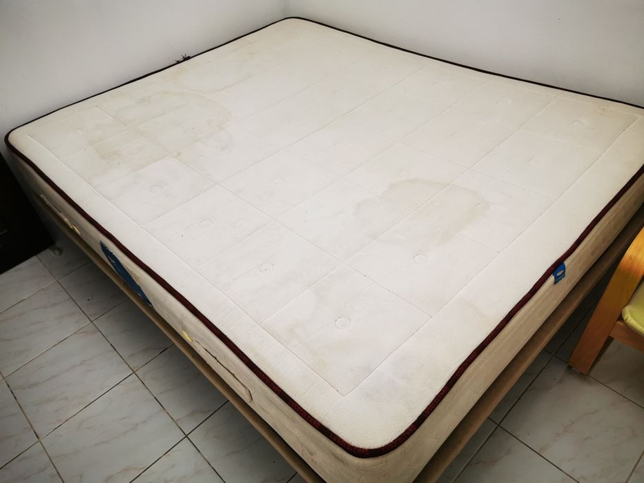 Cama de casal +colchão