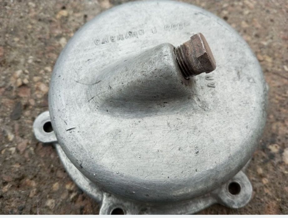 Пластиковая  крышка балансира а/м УРАЛ 4320 в