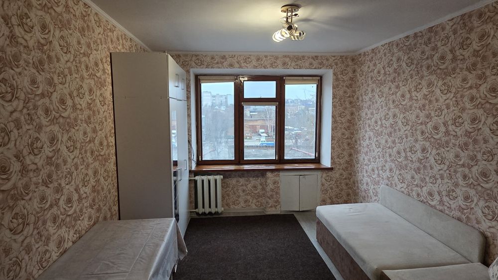 Здам кімнату за Петроцентром, секція на двох