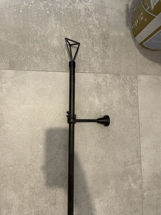 Karnisz czarny 200 cm