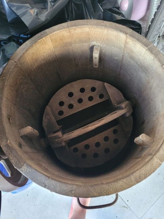 Stara masielnica korbowa