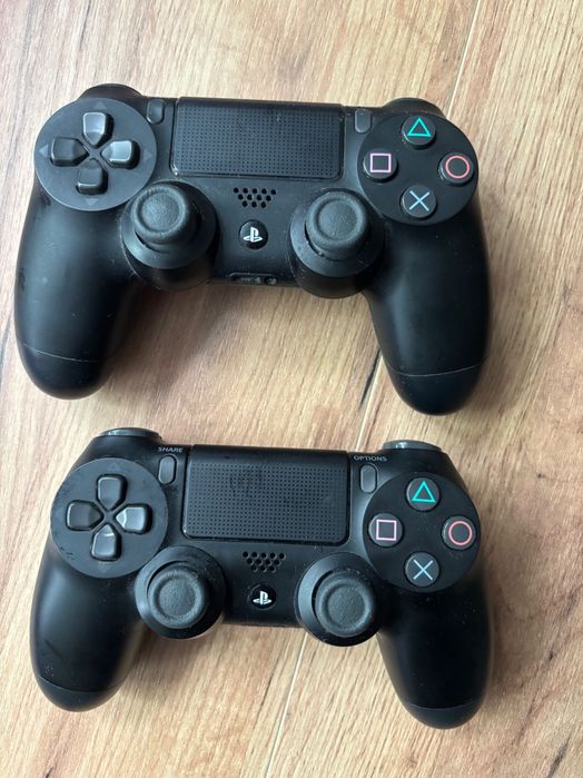 PlayStation 4 Slim + dwa pady – uszkodzona