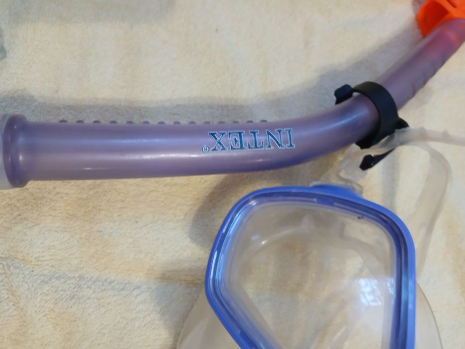 Маска Intex с трубкой и ласты Турист