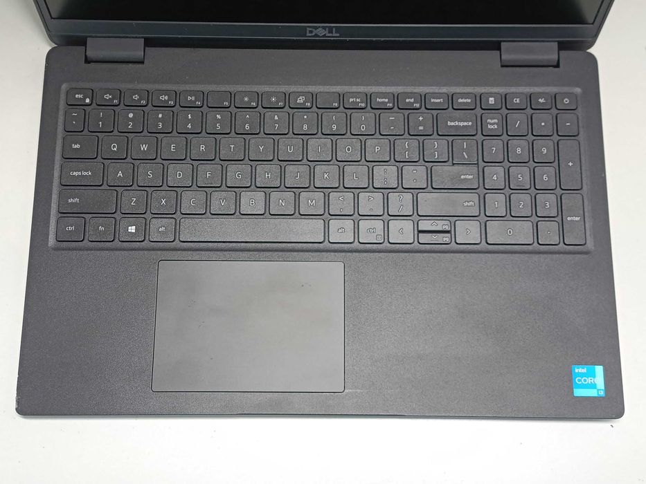 Dell Latitude 3520 15.6" i3-1115G4 8Gb 128Gb SSD.