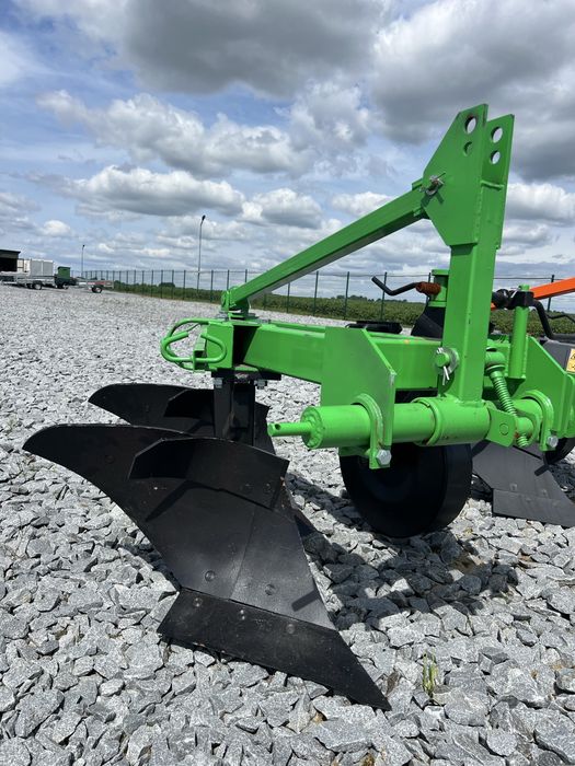 Плуг навісний двокорпусний 2-30 см