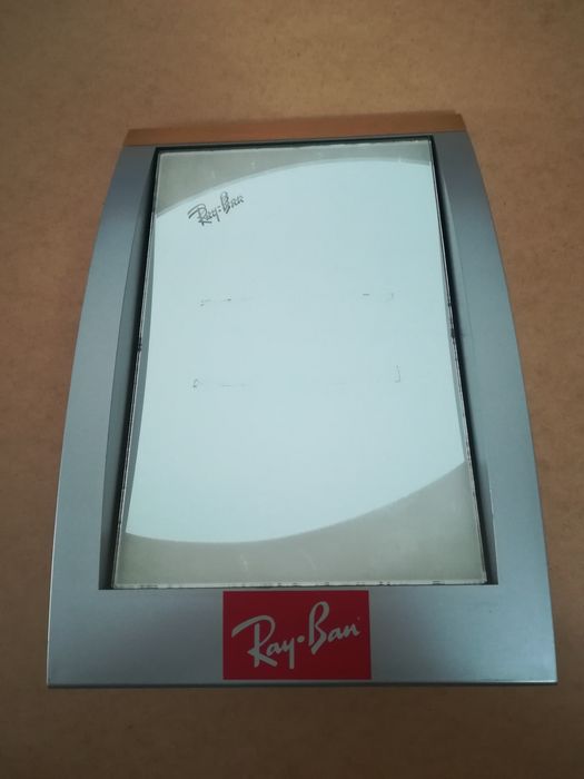Espelho Publicitário RAY-BAN.