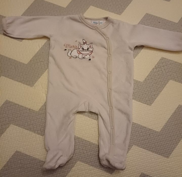 Pajac welurowy rozmiar 62