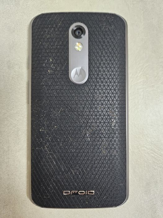 Продам телефон на з/п Motorola Droid Turbo 2 32Gb XT1585 Оригінал!
Всі