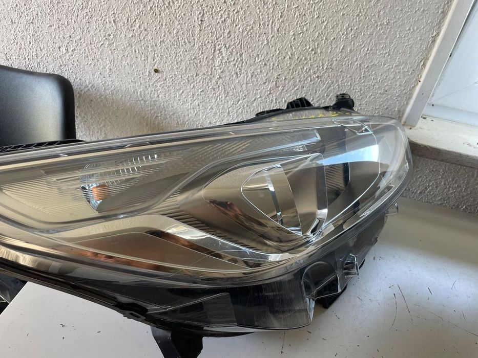 ford s-max mk2 lampa prawa cała soczewka idealna em2b13w029aj reflekt