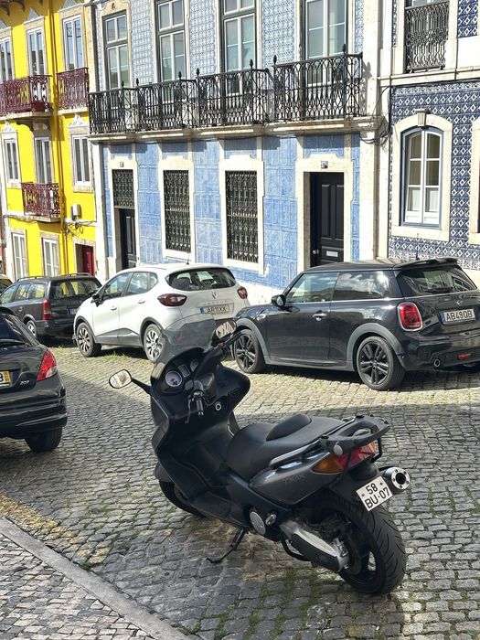 Yamaha TMAX 500 de 2006 com poucos kms