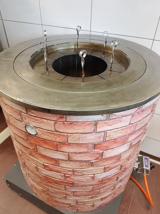 Grill gazowy na szpady/Mangal na szampury